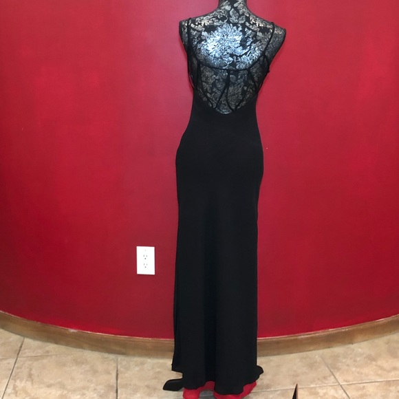 Long Black dress - Picture 3 of 4